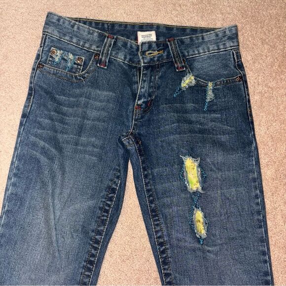 TRUE RELIGION UNIQUE Women's Distressed Bootcut Jeans, Size 27 - Picture 2 of 5